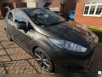 Used Ford Fiesta 2016 for sale - 76922888: Photo