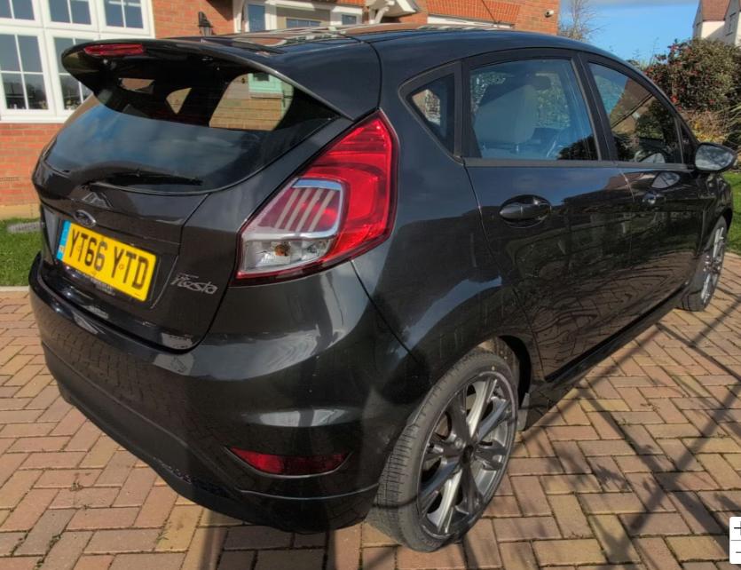 Used Ford Fiesta 2016 for sale - 76922888: Photo 2