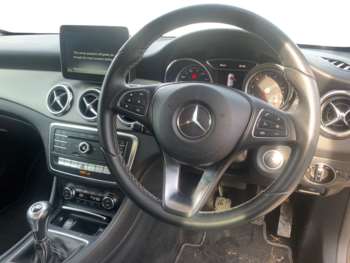 Used Mercedes-Benz GLA 2017 for sale - 73900246: Photo