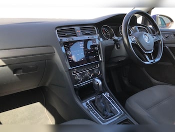 Used Volkswagen Golf 2020 for sale - 78532293: Photo
