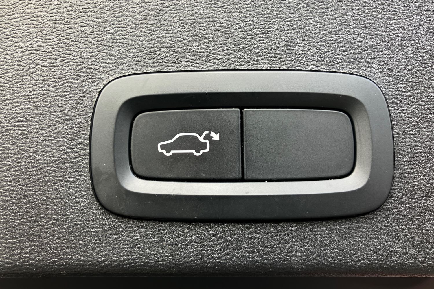 Used Volvo XC40 2020 for sale - 76406045: Photo 24