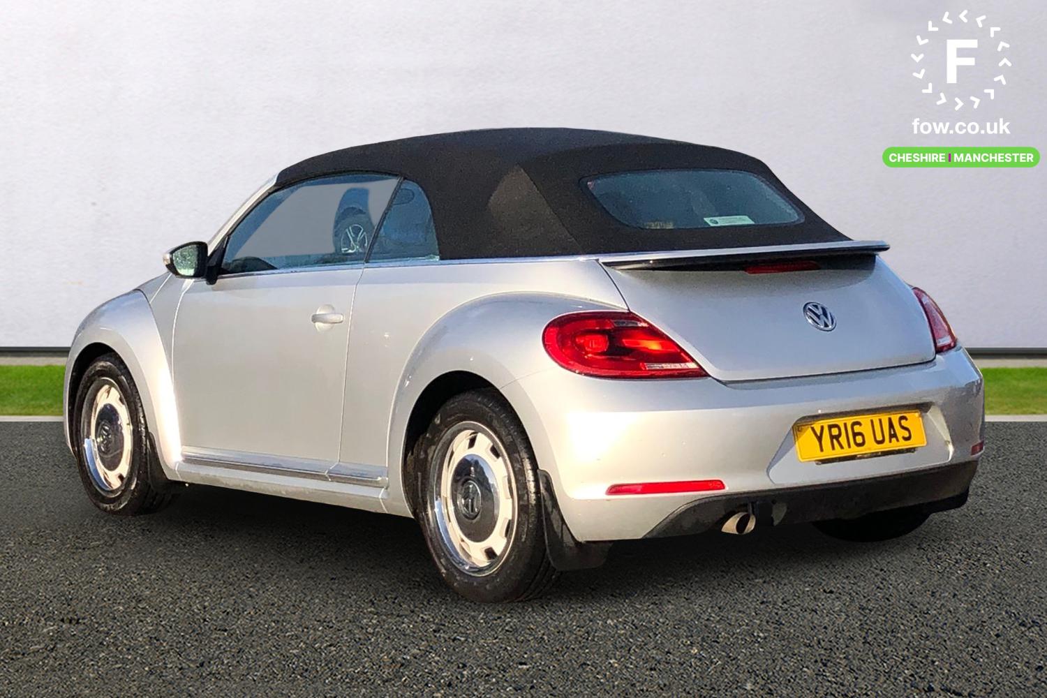 Used Volkswagen Beetle 2016 for sale - 77733632: Photo 2