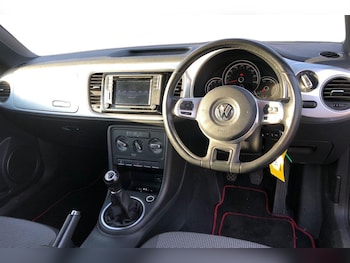 Used Volkswagen Beetle 2016 for sale - 77733632: Photo
