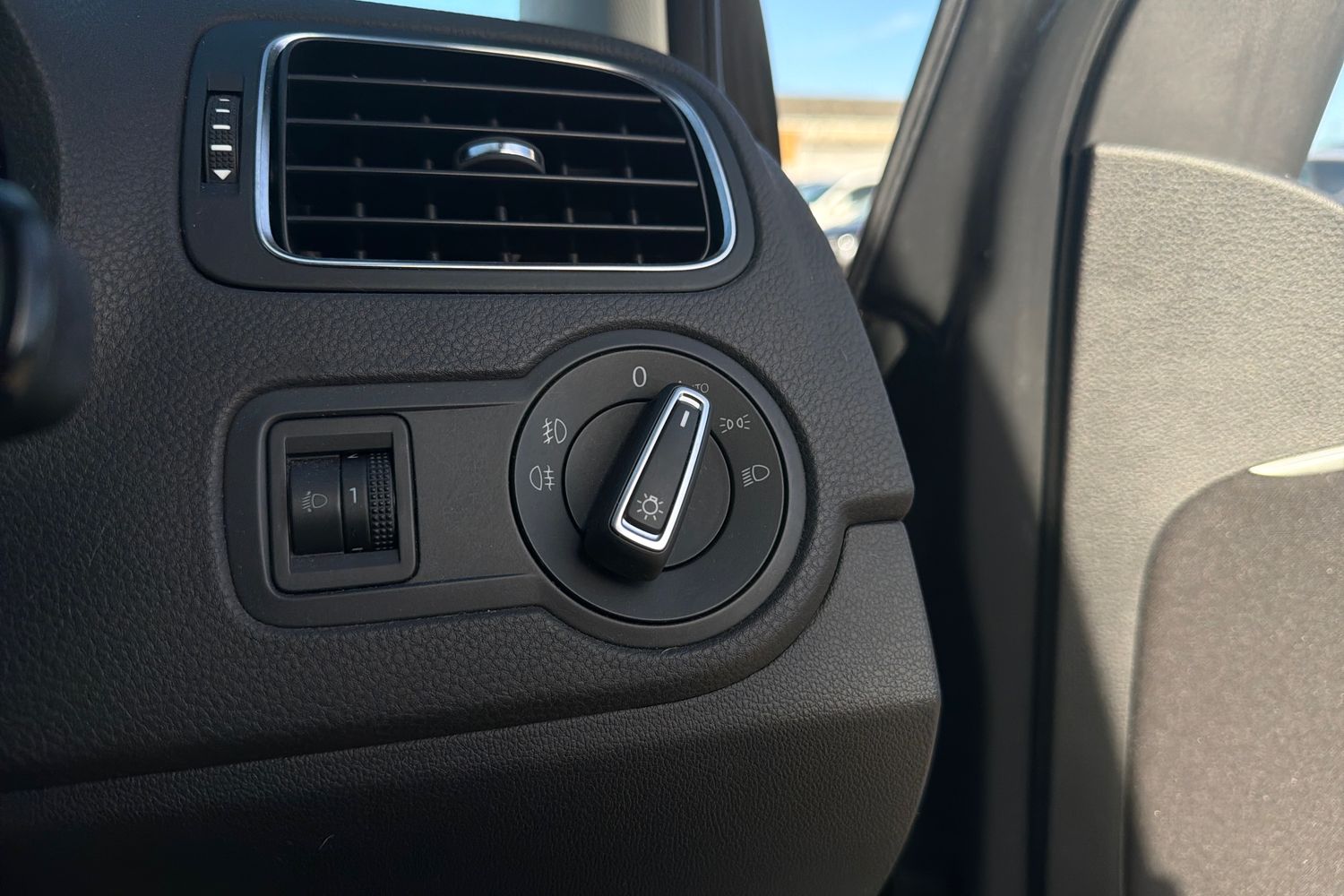 Used Volkswagen Polo 2017 for sale - 77849328: Photo 14