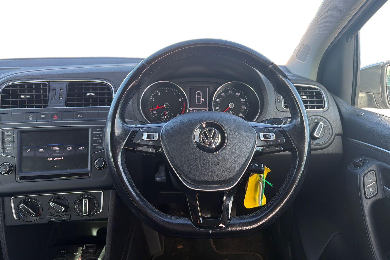 Used Volkswagen Polo 2017 for sale - 77849328: Photo 5