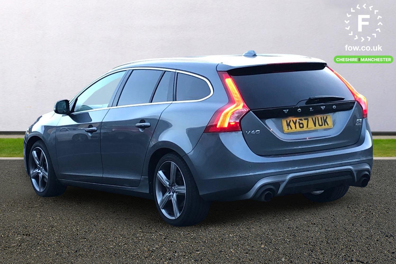 Used Volvo V60 2017 for sale - 76782948: Photo 2