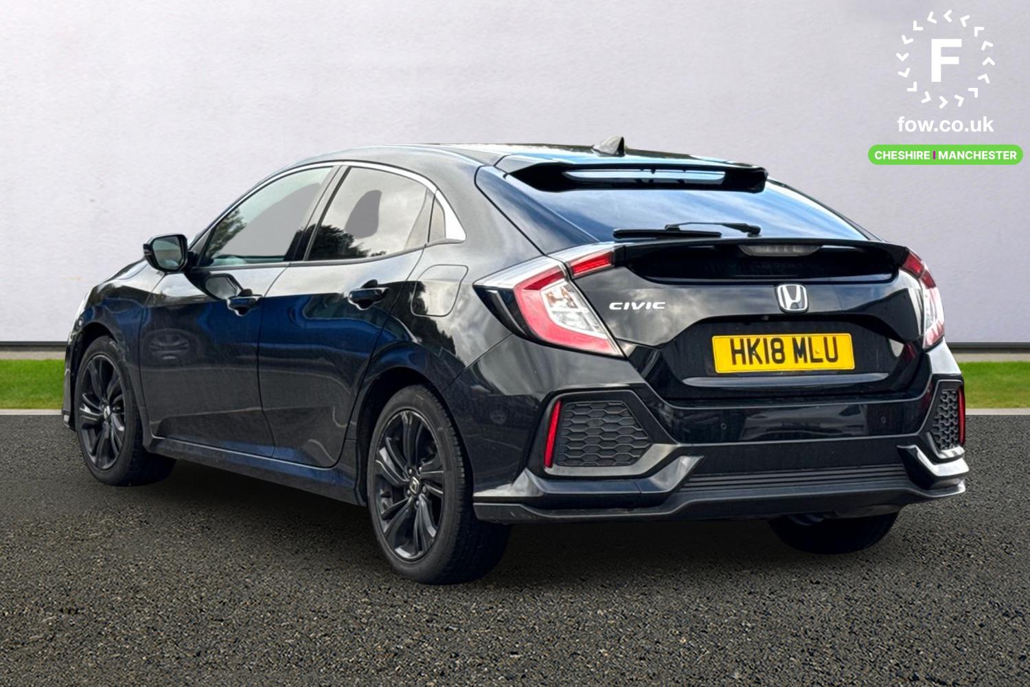 Used Honda Civic 2018 for sale - 76357658: Photo 2