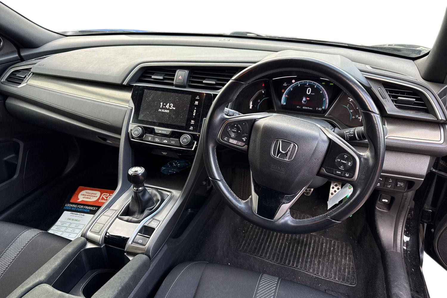 Used Honda Civic 2018 for sale - 76357658: Photo 3