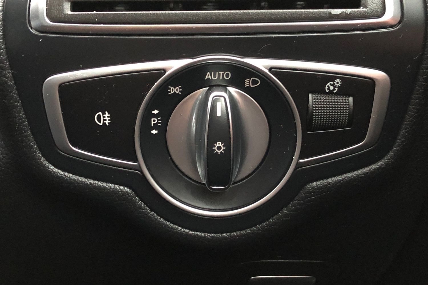 Used Mercedes-Benz C Class 2019 for sale - 76515986: Photo 20