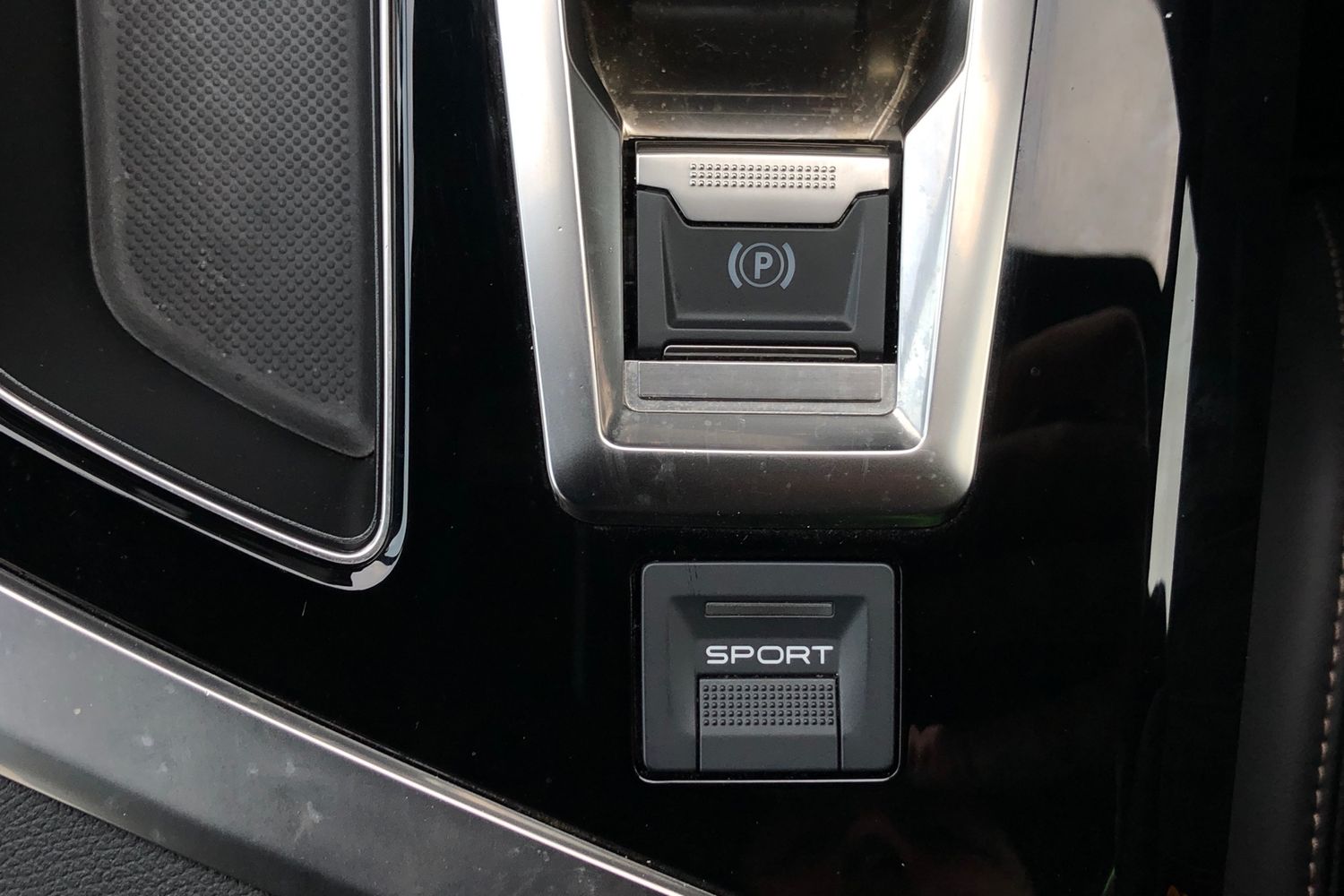 Used Peugeot 3008 2018 for sale - 76065215: Photo 15