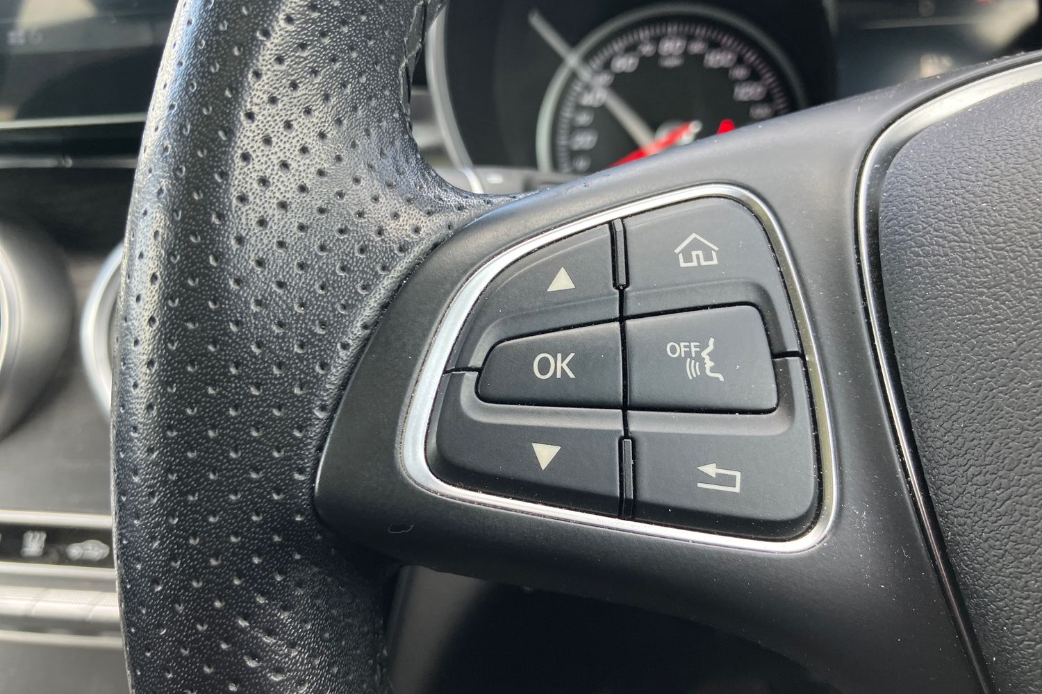 Used Mercedes-Benz C Class 2016 for sale - 77037288: Photo 11