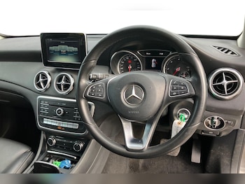 Used Mercedes-Benz GLA 2017 for sale - 75794045: Photo