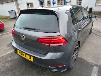 Used Volkswagen Golf 2018 for sale - 78001750: Photo