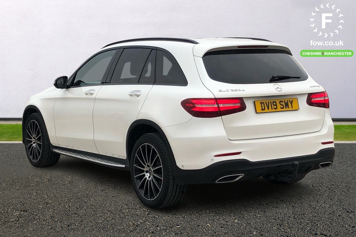 Used Mercedes-Benz GLC 2019 for sale - 76357678: Photo 2