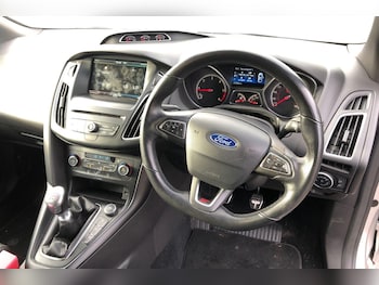Used Ford Focus 2015 for sale - 76346475: Photo