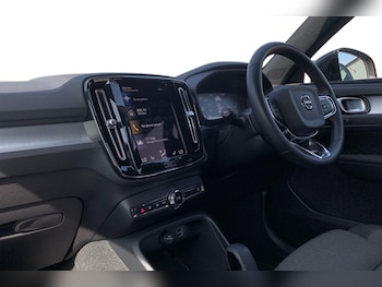 Used Volvo XC40 2022 for sale - 79289913: Photo