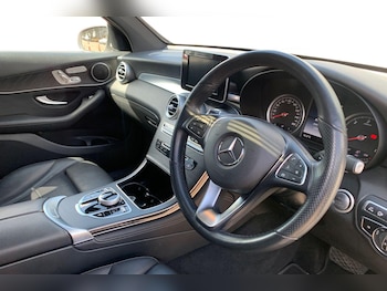 Used Mercedes-Benz GLC 2019 for sale - 78847459: Photo