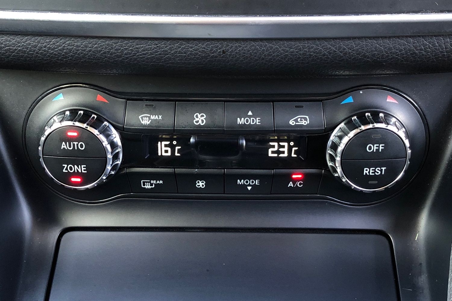Used Mercedes-Benz GLA 2016 for sale - 76353189: Photo 11
