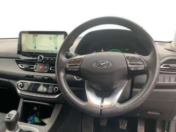 Used Hyundai i30 2021 for sale - 74710700: Photo