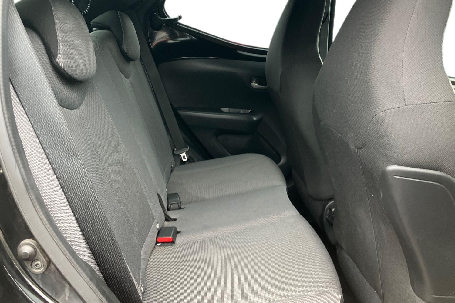 Used Toyota AYGO 2021 for sale - 76442628: Photo 18