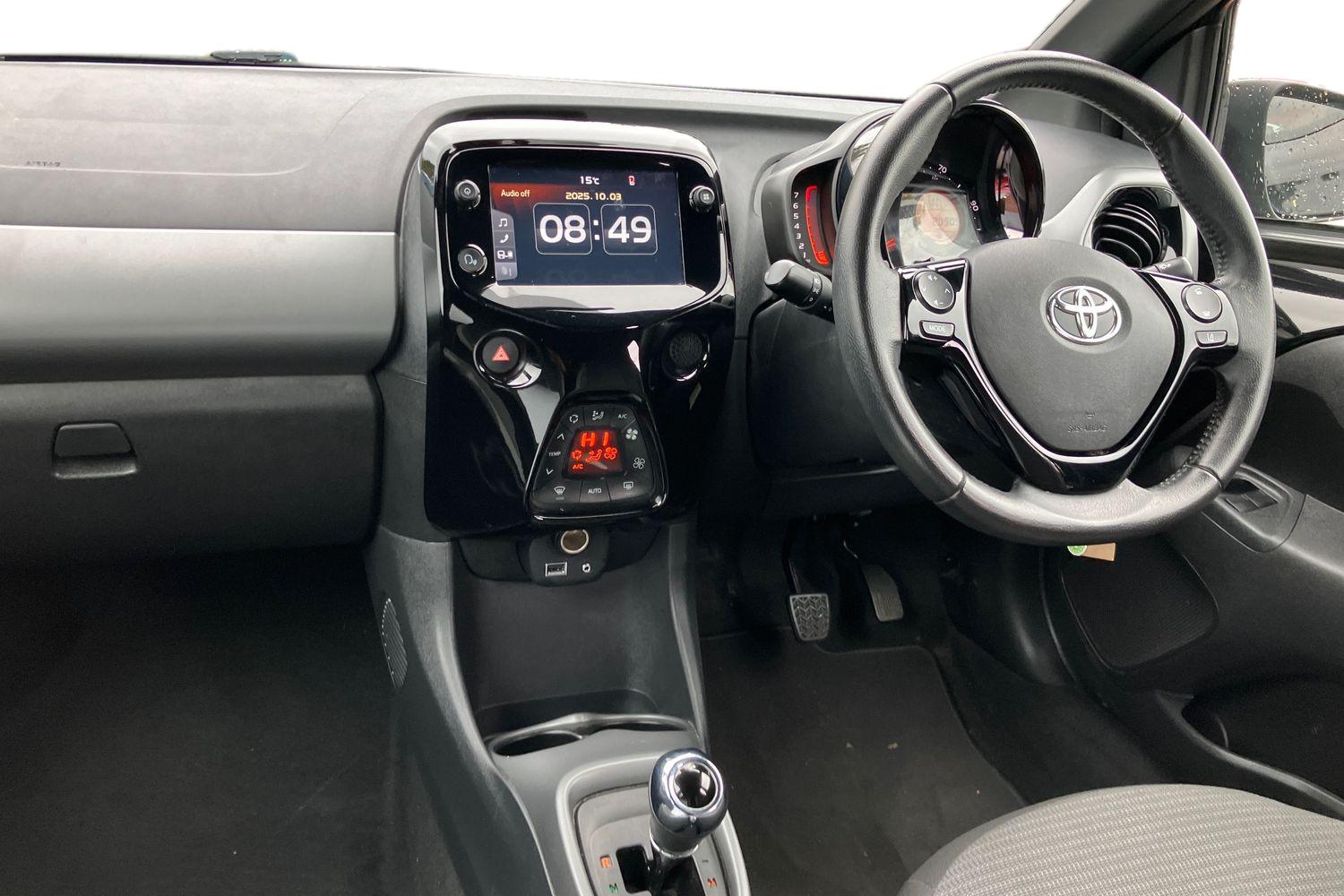 Used Toyota AYGO 2021 for sale - 76442628: Photo 4