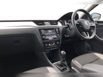 Used Skoda Rapid Spaceback 2017 for sale - 75329678: Photo