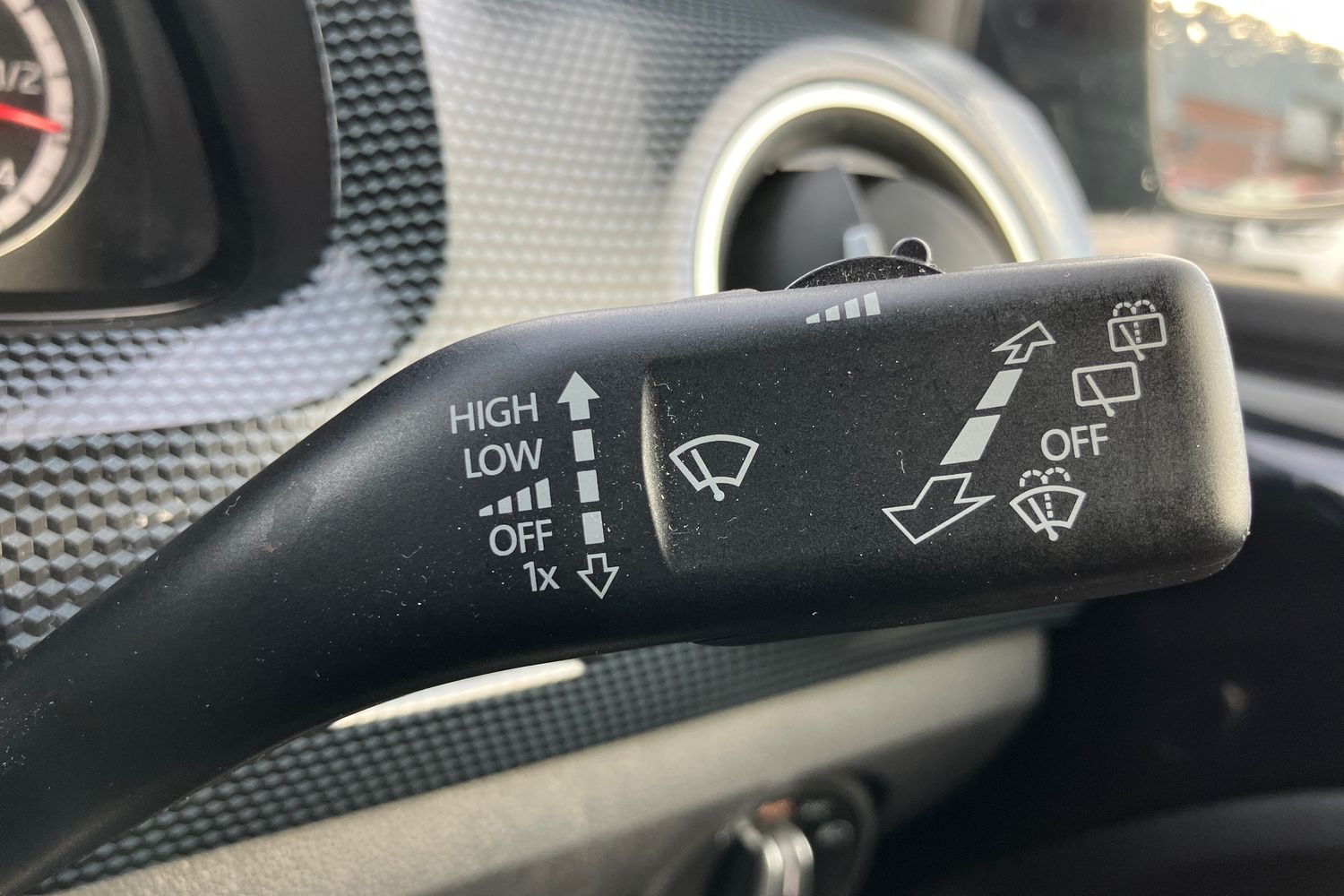 Used Volkswagen up! 2021 for sale - 76798515: Photo 15