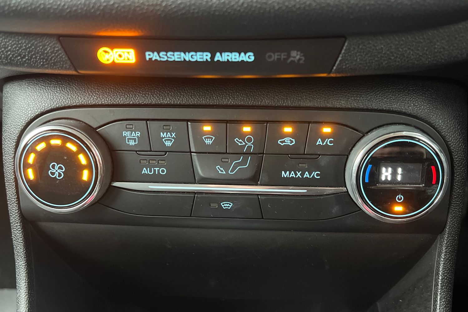 Used Ford Fiesta 2017 for sale - 77112557: Photo 14