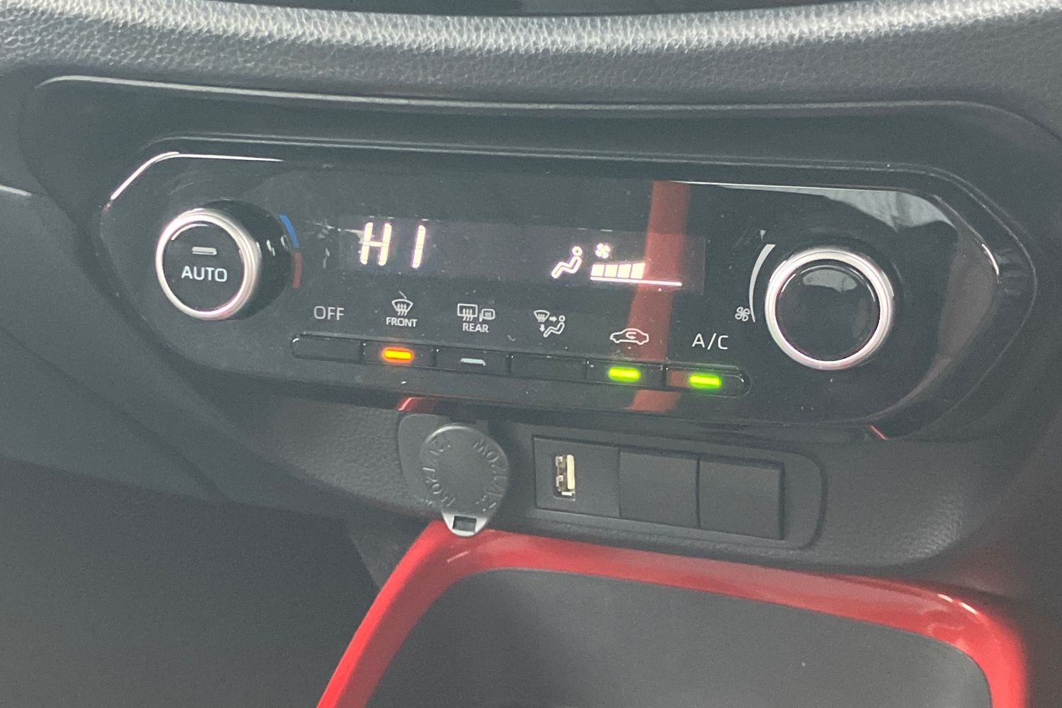 Used Toyota Aygo X 2024 for sale - 76115025: Photo 9