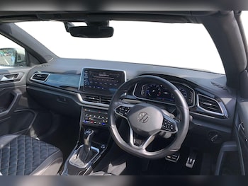Used Volkswagen T-Roc 2023 for sale - 79494974: Photo