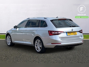 Used Skoda Superb 2017 for sale - 78594282: Photo