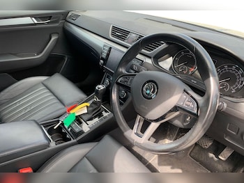 Used Skoda Superb 2017 for sale - 78594282: Photo