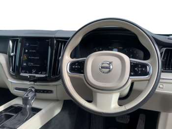 Used Volvo XC60 2019 for sale - 74890599: Photo