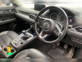 Used Mazda CX-5 2018 for sale - 76300077: Photo