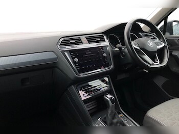 Used Volkswagen Tiguan 2021 for sale - 77032457: Photo