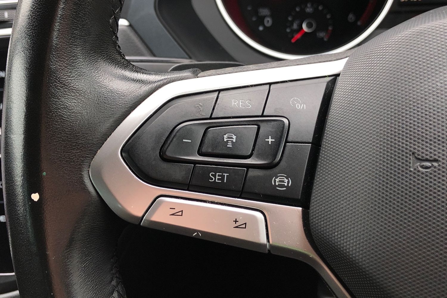 Used Volkswagen Tiguan 2021 for sale - 77032457: Photo 6