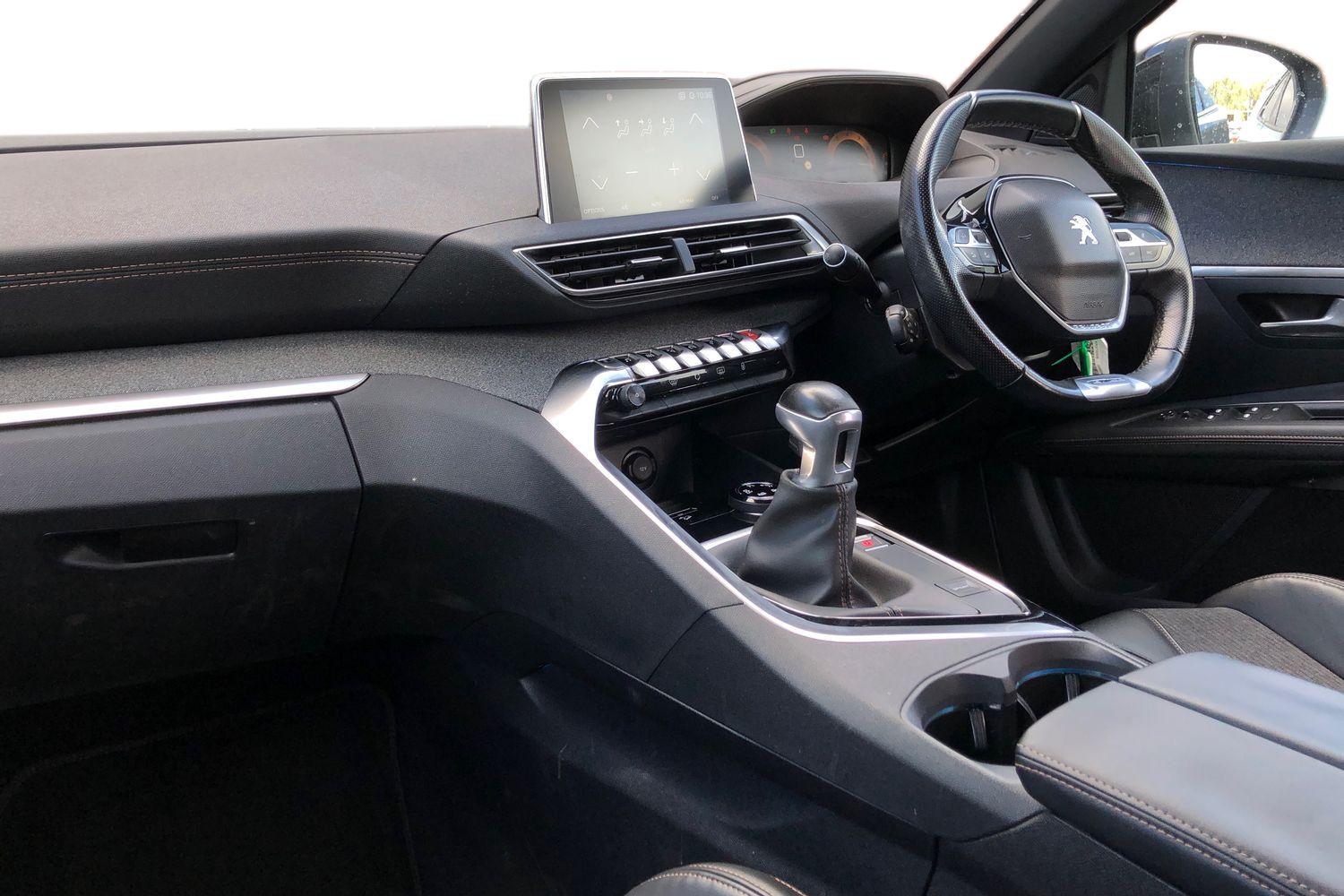 Used Peugeot 3008 2017 for sale - 76669022: Photo 4