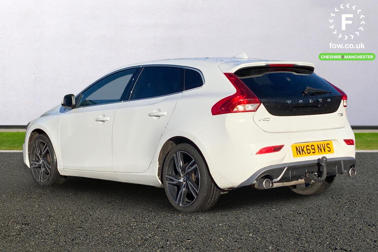 Used Volvo V40 2019 for sale - 76774549: Photo 2