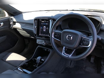 Used Volvo XC40 2023 for sale - 78465525: Photo