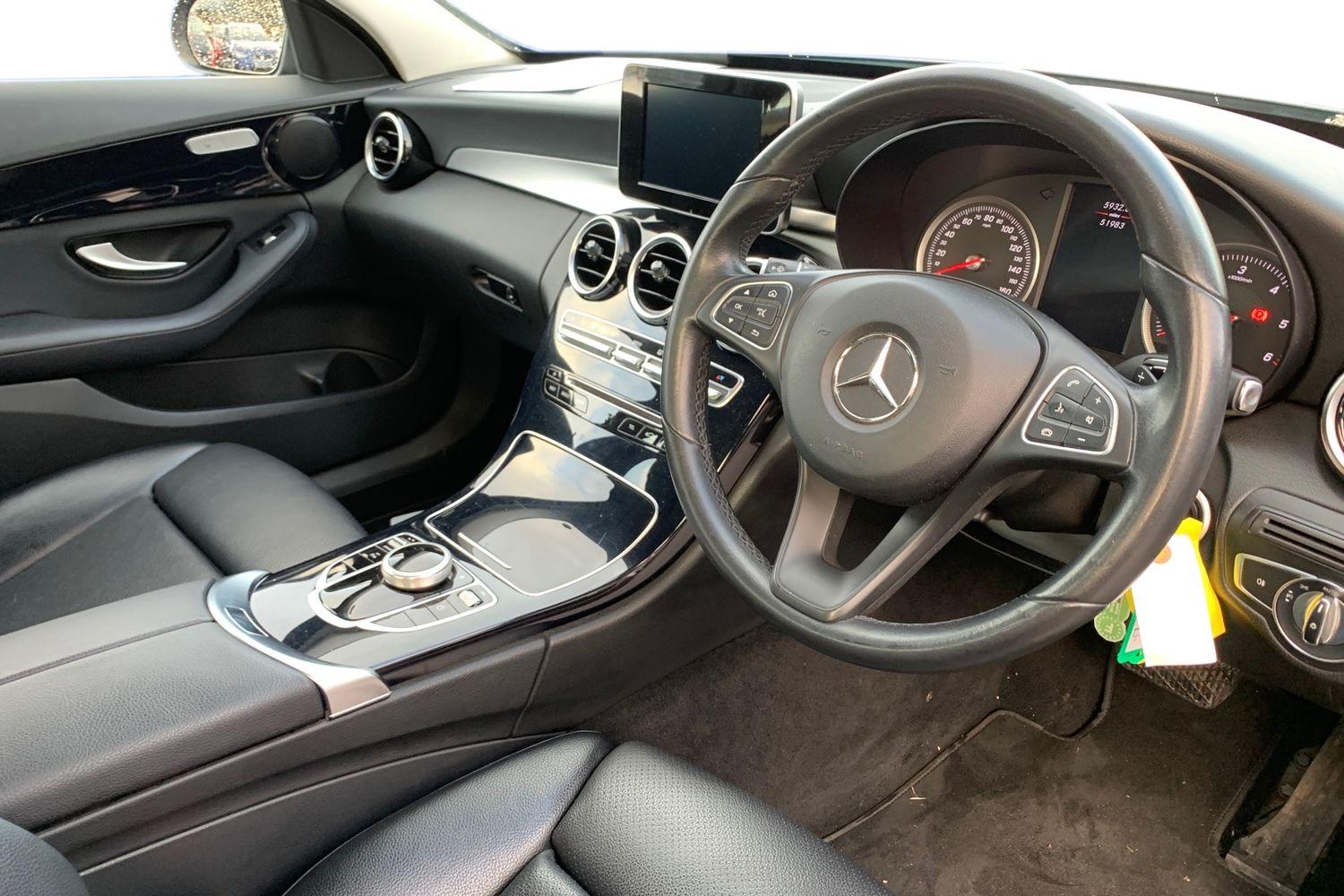 Used Mercedes-Benz C Class 2018 for sale - 76805436: Photo 3