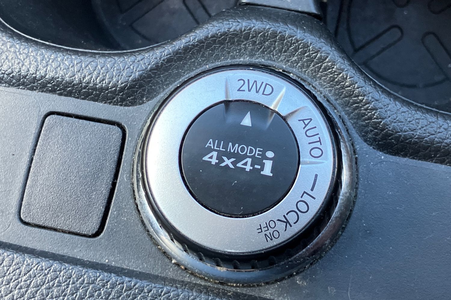 Used Nissan X-Trail 2018 for sale - 76040802: Photo 12