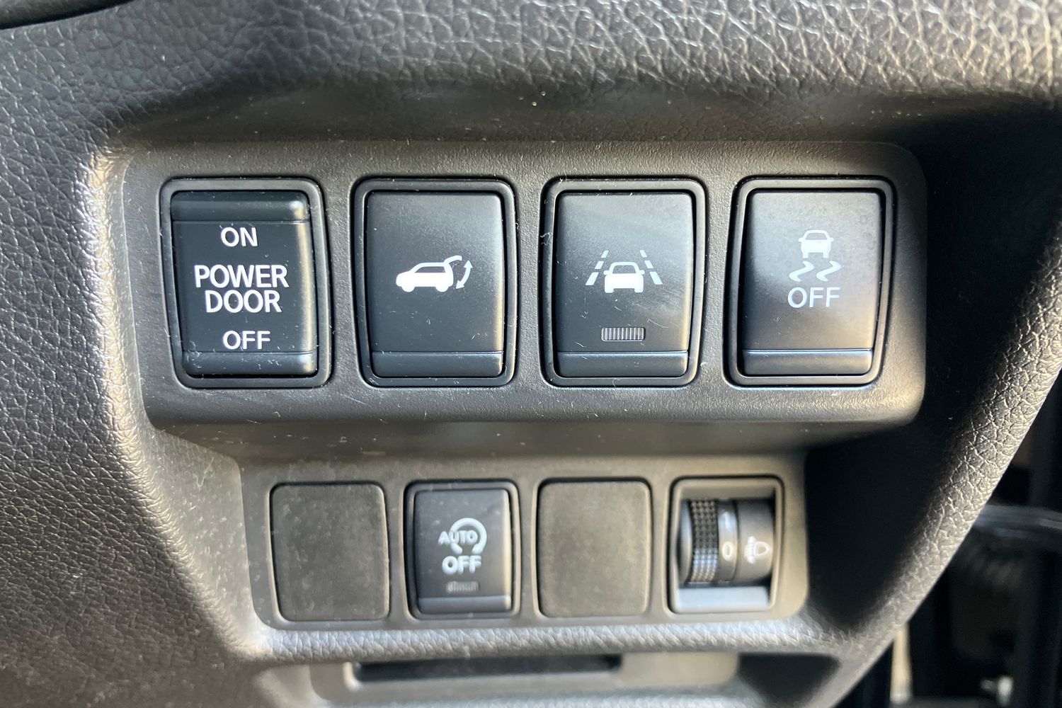 Used Nissan X-Trail 2018 for sale - 76040802: Photo 18