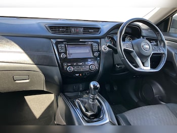 Used Nissan X-Trail 2018 for sale - 76040802: Photo 4