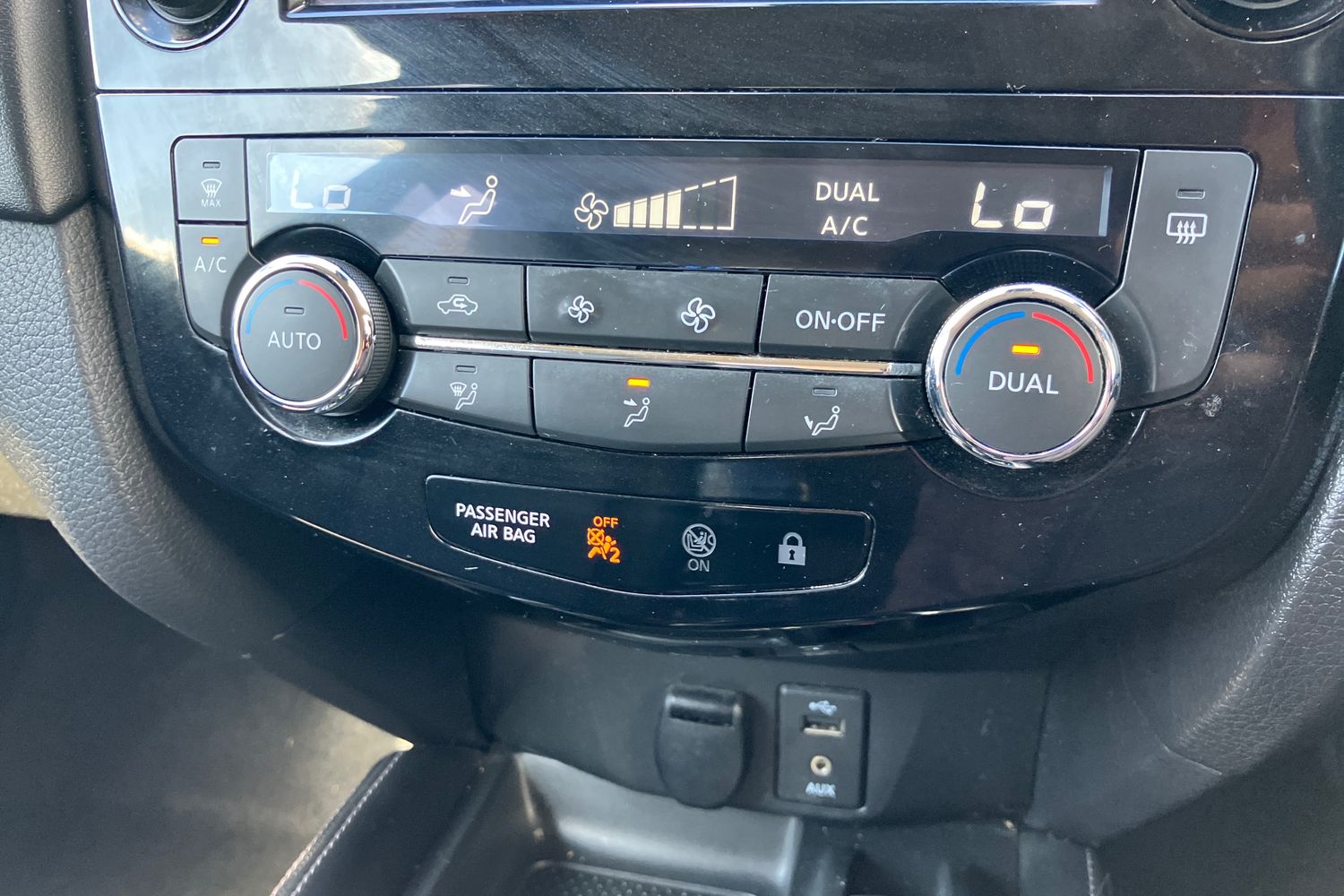 Used Nissan X-Trail 2018 for sale - 76040802: Photo 9