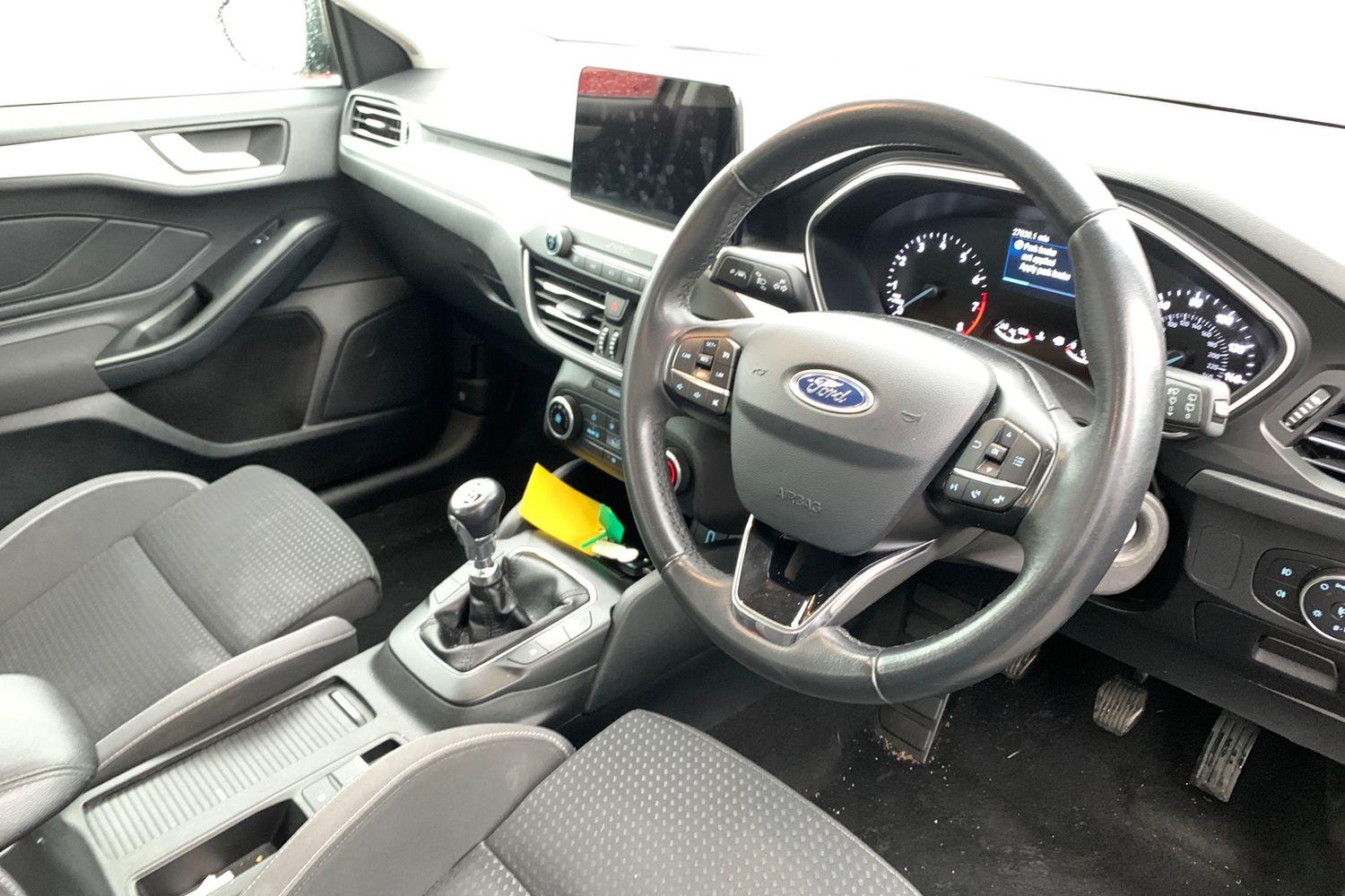 Used Ford Focus 2019 for sale - 76863369: Photo 3