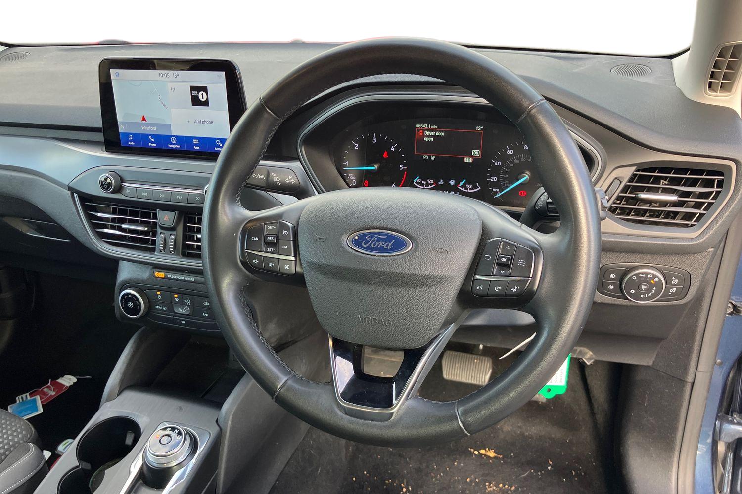 Used Ford Focus 2022 for sale - 76662160: Photo 3