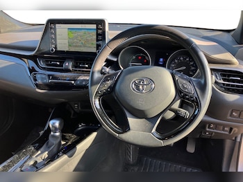 Used Toyota C-HR 2020 for sale - 75445673: Photo
