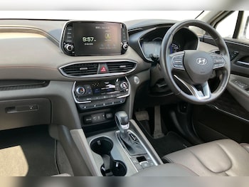 Used Hyundai Santa Fe 2019 for sale - 75529195: Photo