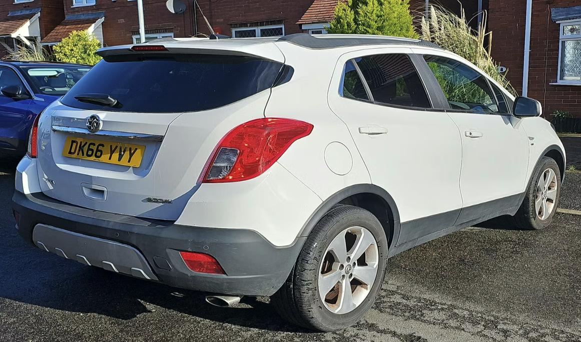 Used Vauxhall Mokka 2016 for sale - 78107440: Photo 2
