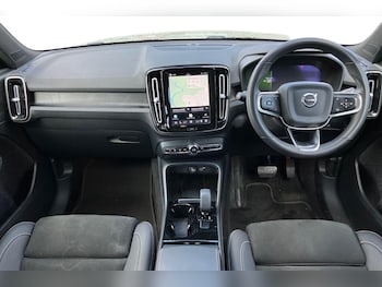 Used Volvo XC40 2023 for sale - 79367003: Photo